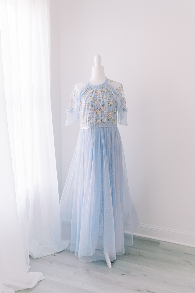 Atlanta newborn photographer blue dress from client closet 